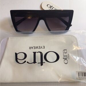 NEW!
 Otra Nola Shiled top Black Sunglasses
